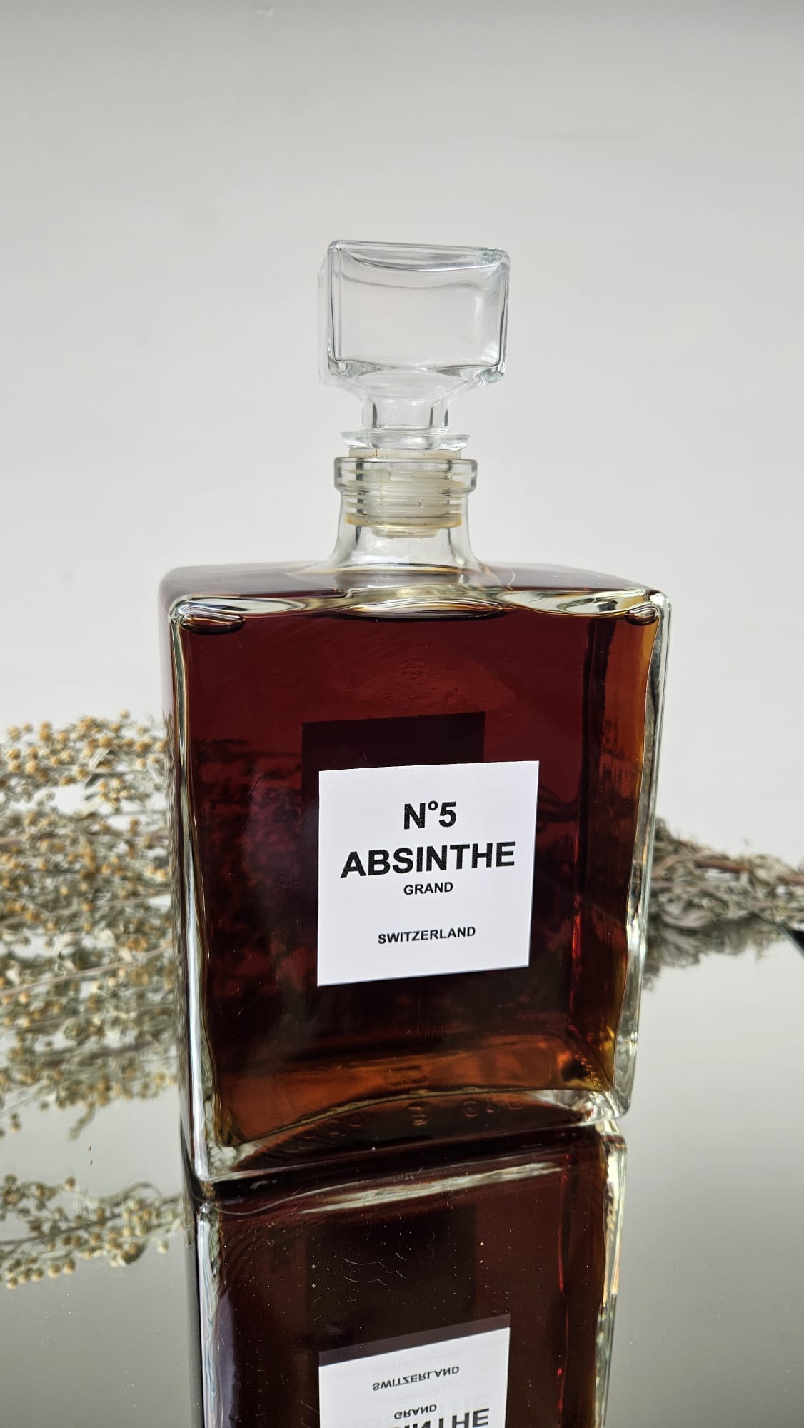 Distillerie GRAND | Swiss craft absinthe & workshops in Val-
